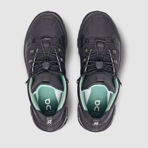 NWOT On Cloudtrax Waterproof Shoes